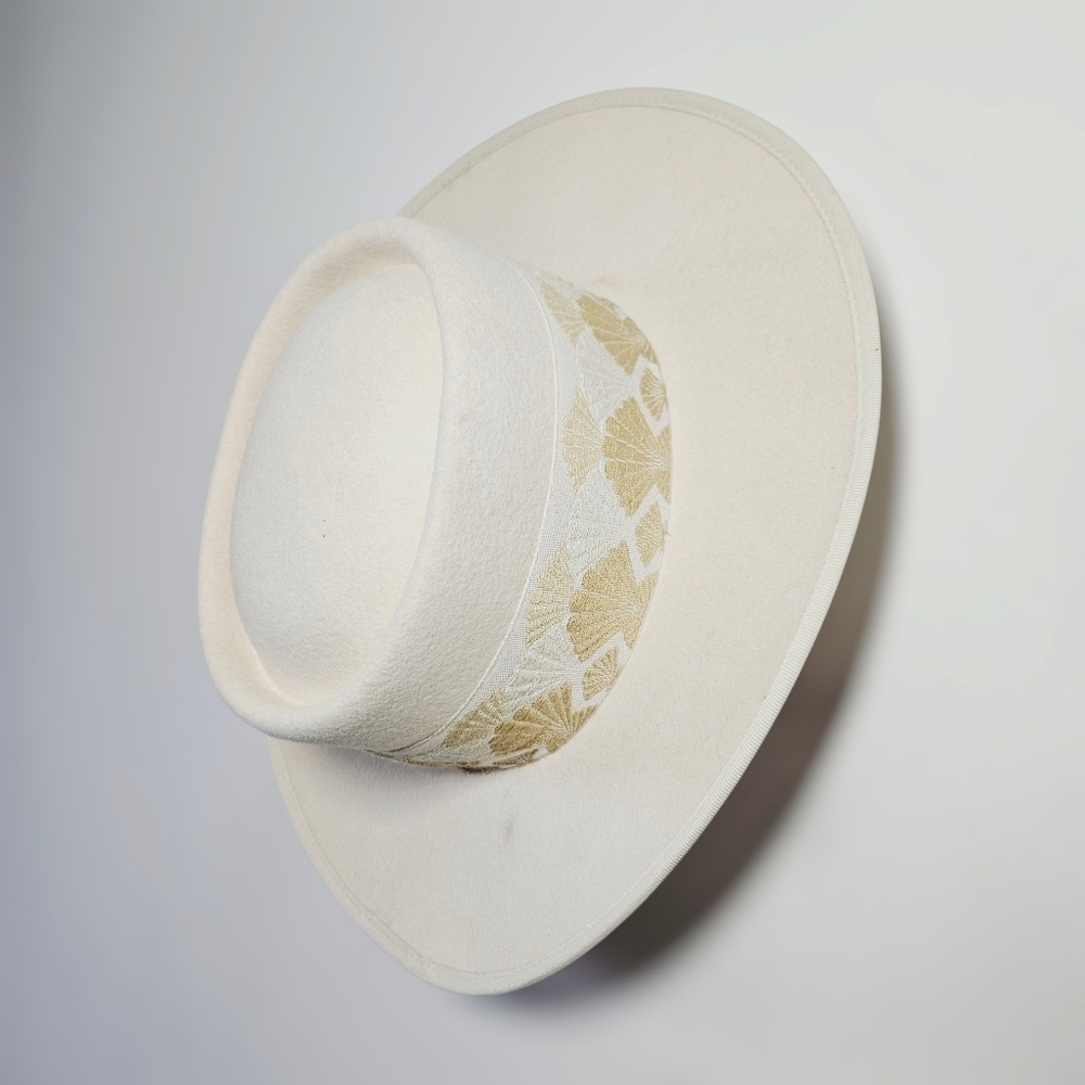 Olive & Pique The Aukai Gambler Wool Felt Hat Scallop Shell Ribbon Detail - Picture 2 of 7